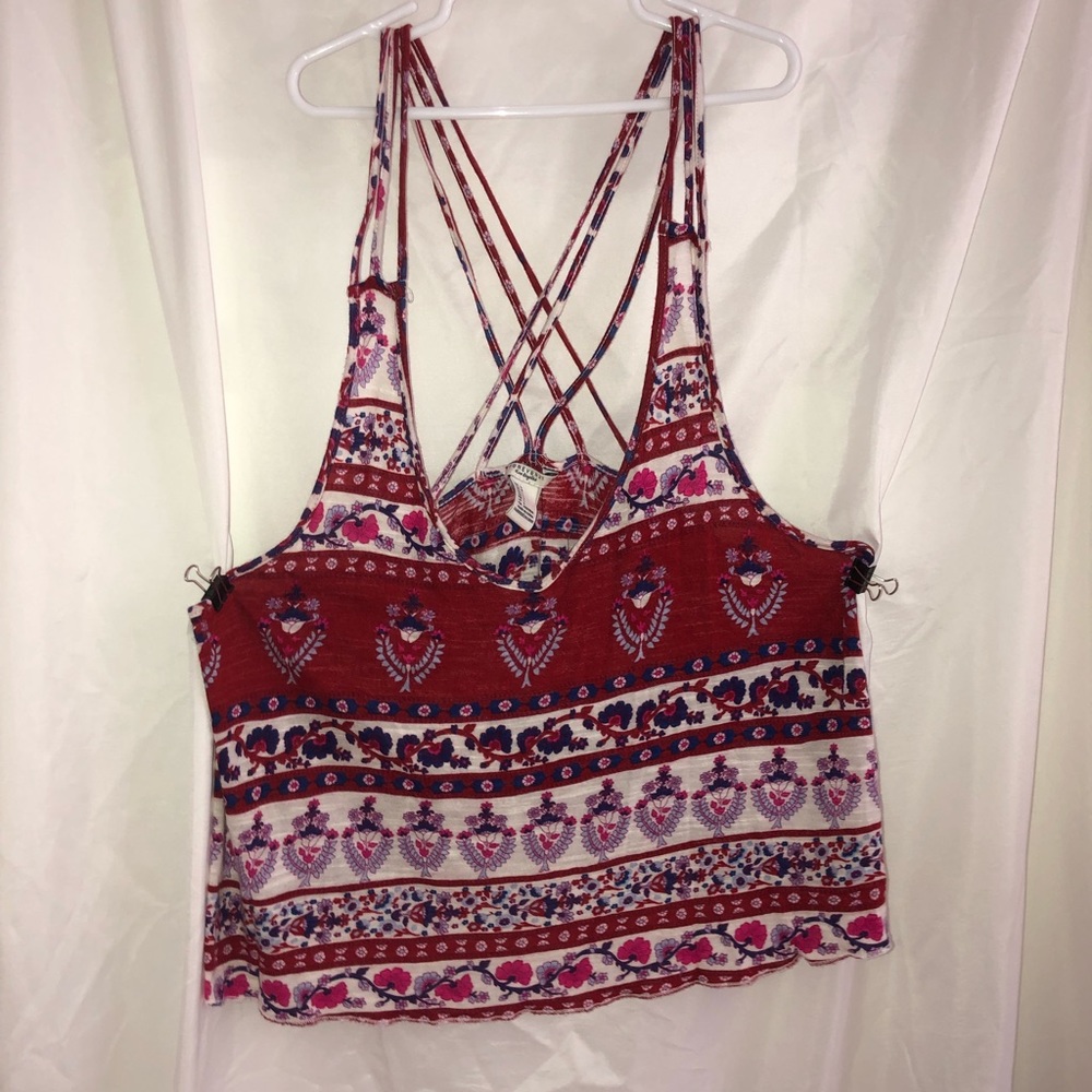 PATTERN RED WHITE AND BLUE TANK